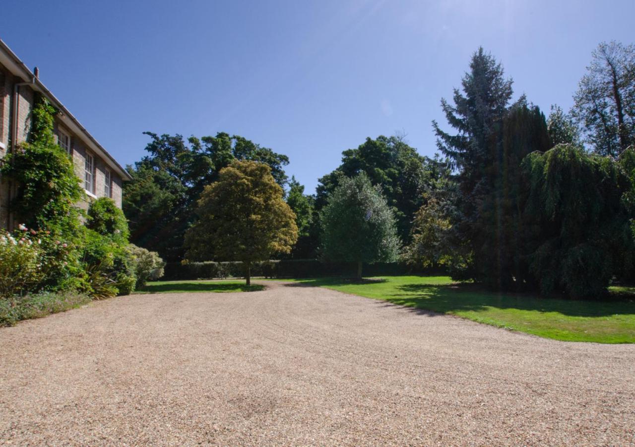 The Old Rectory Villa Tattingstone ภายนอก รูปภาพ
